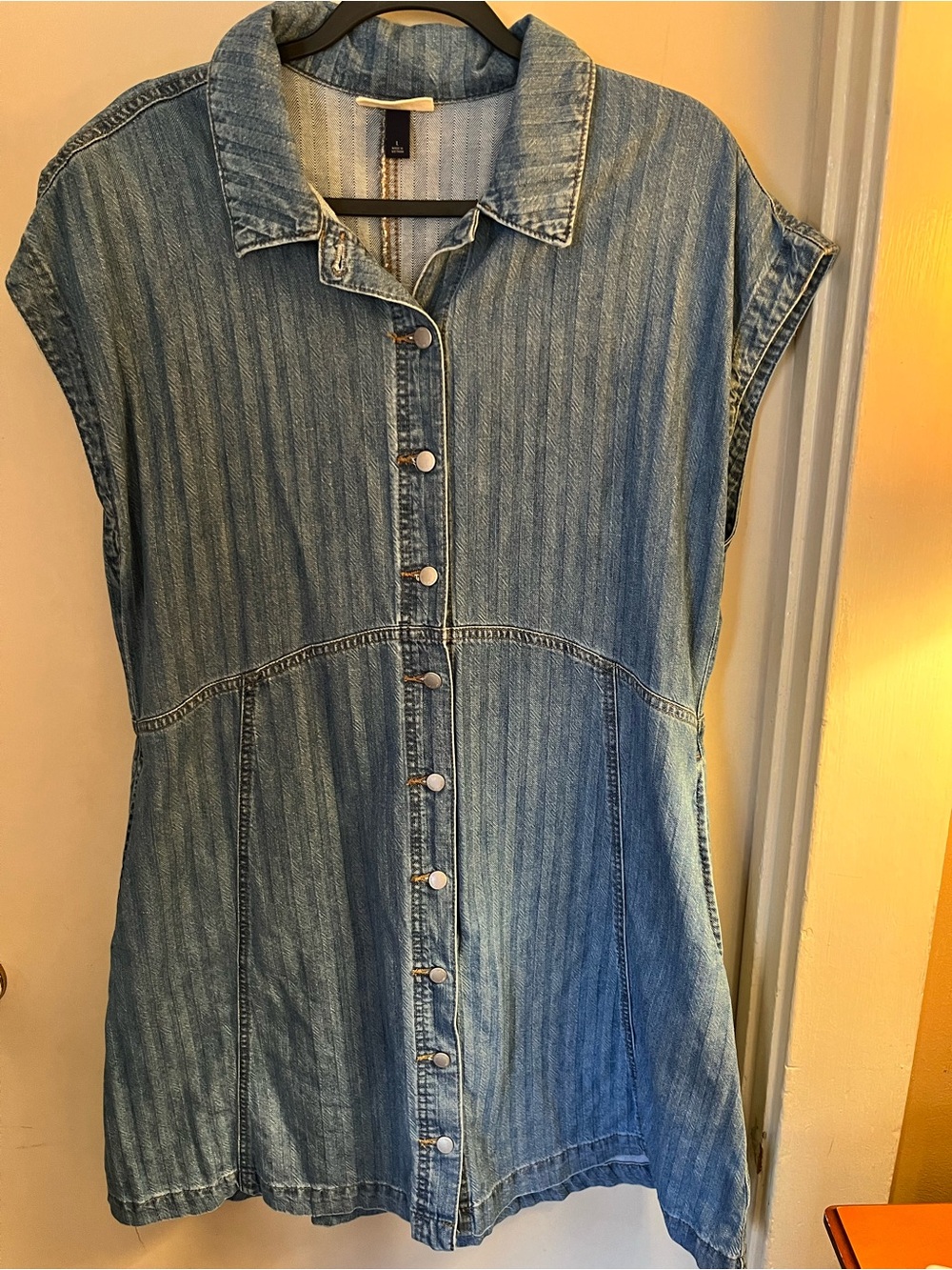 Universal Thread Denim Sleeveless Button Front Tunic Dress with pockets Sz. Lg.